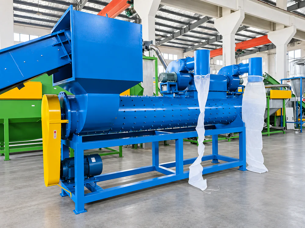 PET bottle label remover used before sorting and crushing stages. PET bottle label remover for recycling preparation