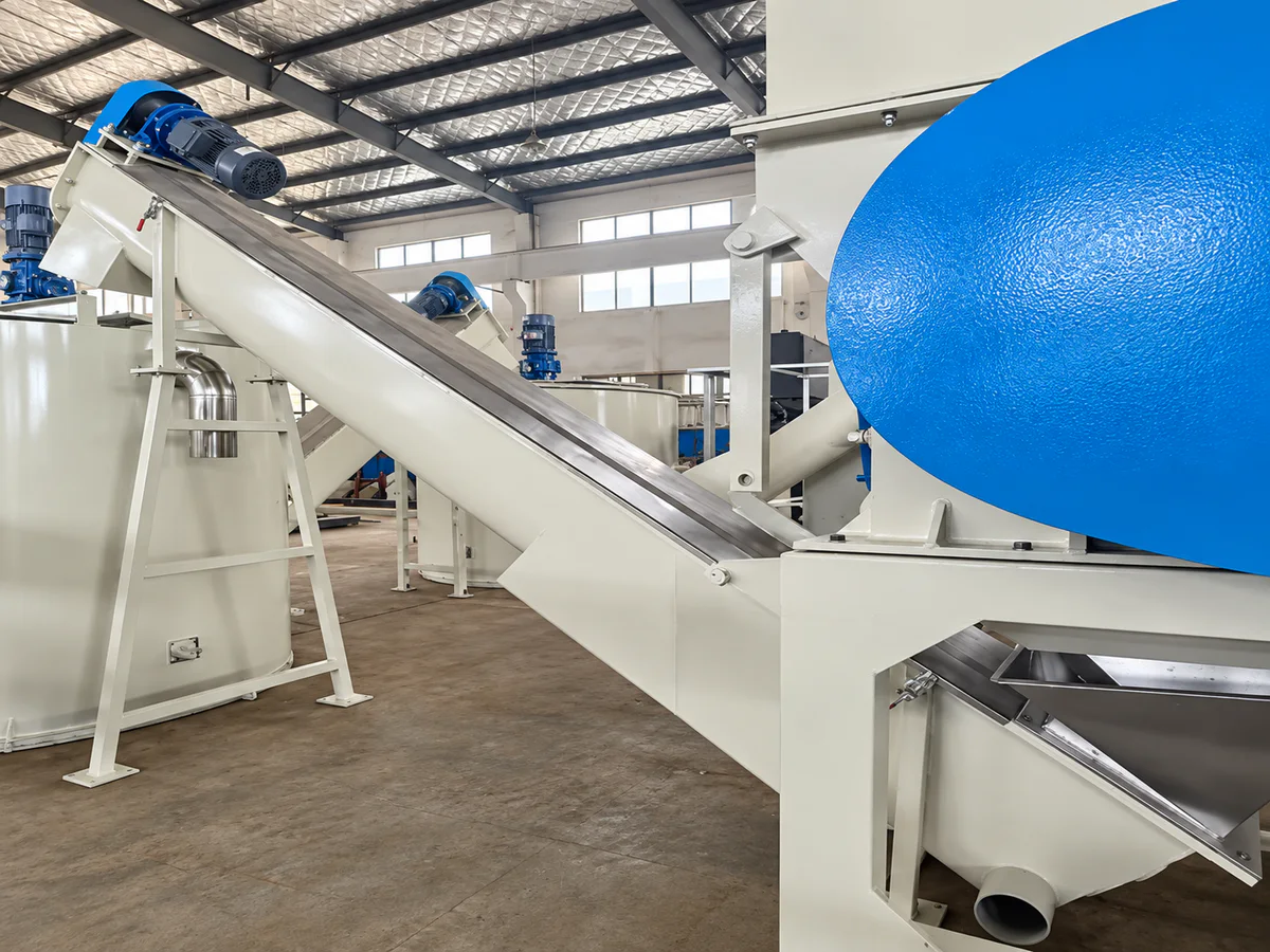 Screw Loader for PET bottle washing line